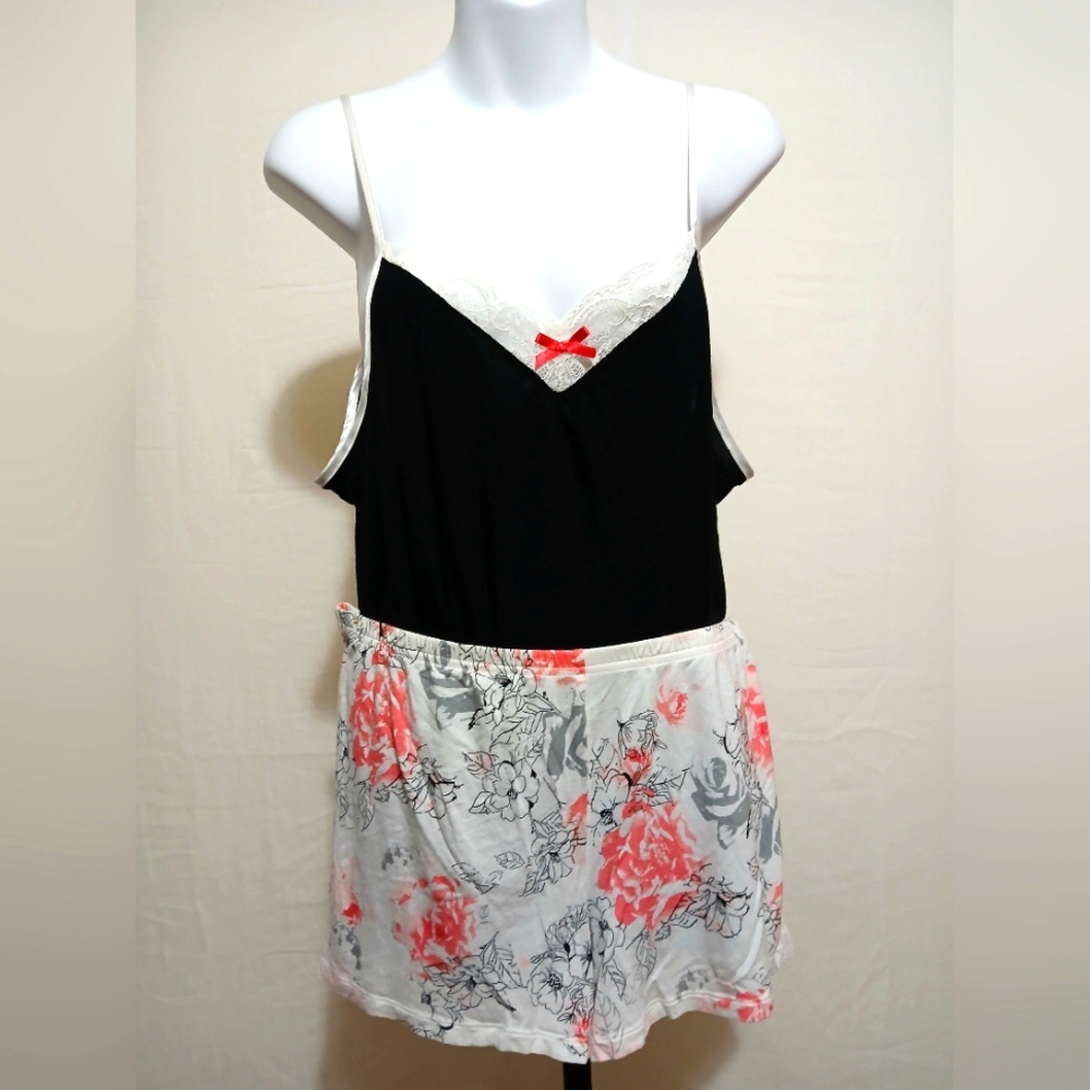 Apt. 9 Black and White Chemise with Floral Accents